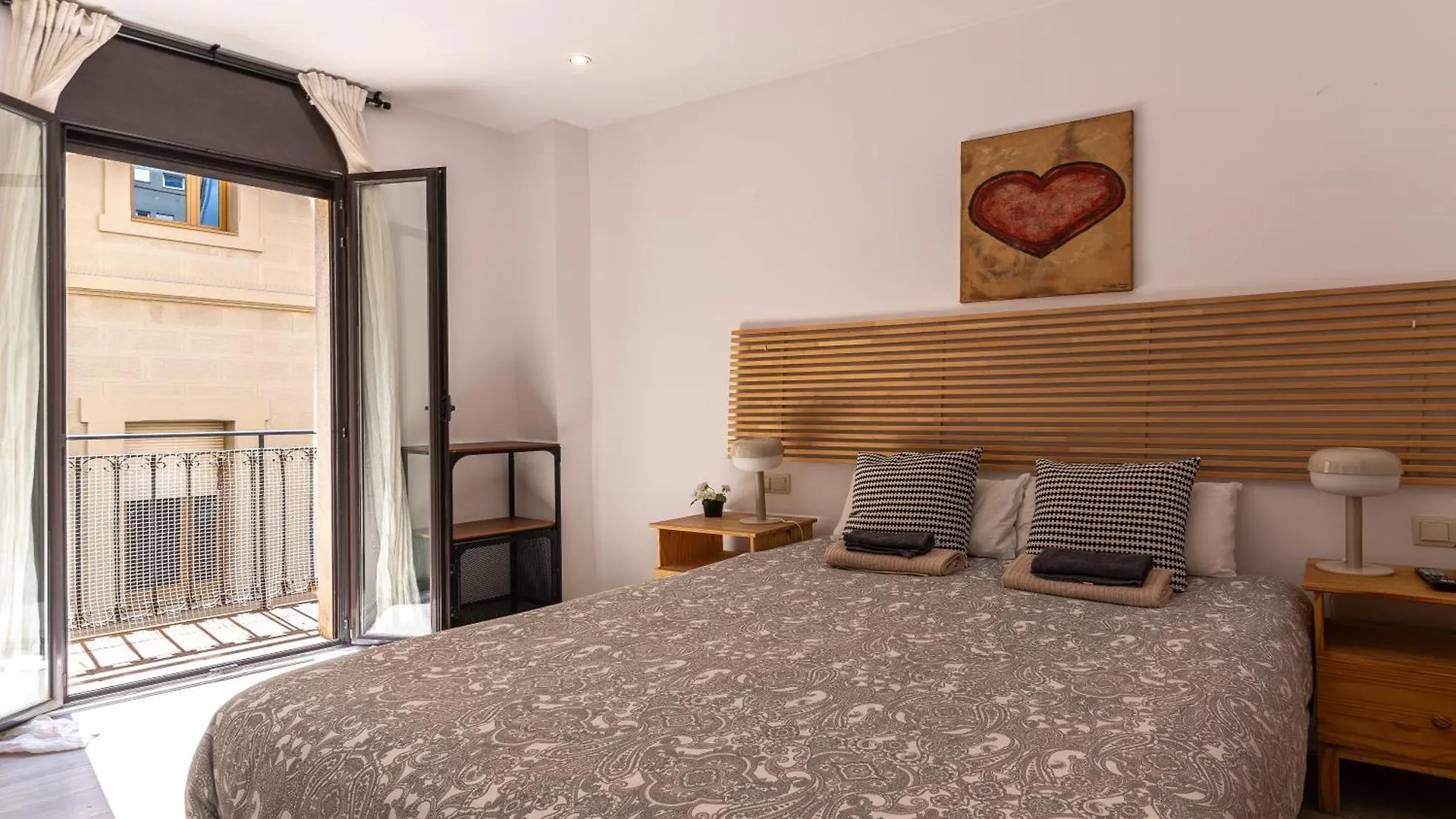 Magnifico Apartamento En El Centro Barcelona 0*,  Spain