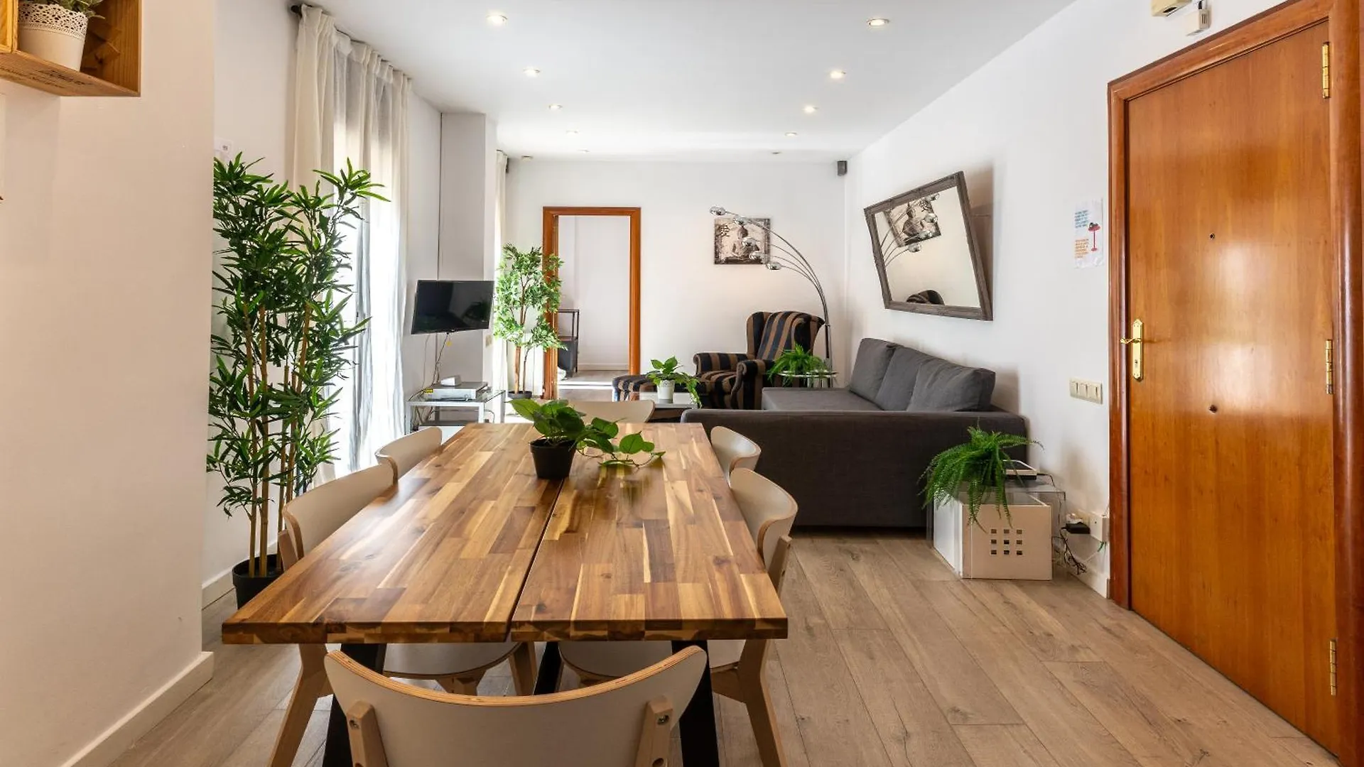 Magnifico Apartamento En El Centro Barselona 0*,